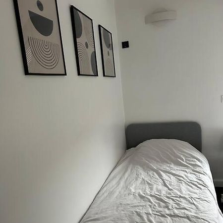 Logement Proche Stade De France Saint-Denis-en-Margeride Exterior foto